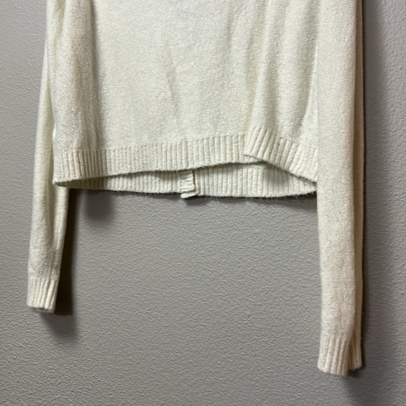American Eagle Cropped Cardigan - Picture 12 of 15